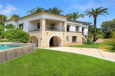 Image de Centre ville à 10 minutes à pieds- Villa contemporaine