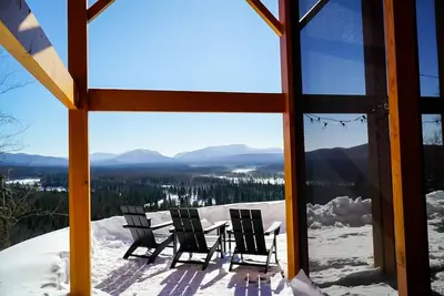 Image de Modern Adirondack Cottage with Majestic Mountain Views