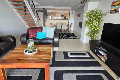 Image de Stylish haven at One8 Waterfront Apartment