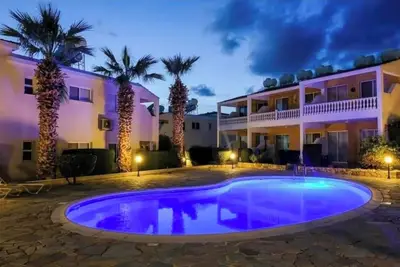 Image de Penthouse apartment 2 bedrooms Large balcony with Hot tub, \nBeautiful sea views