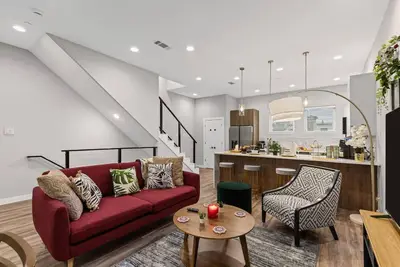 Image de The Quartz 2bd Th: 7st Walkable, JOYfull & Comfy!