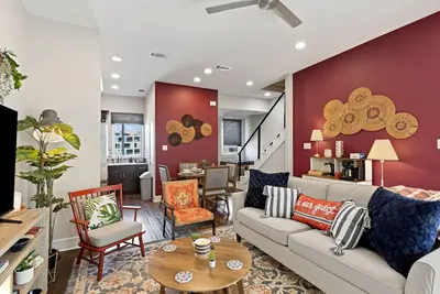Image de Passionate 2bd Townh: JOYfull & Magnolia walkable!
