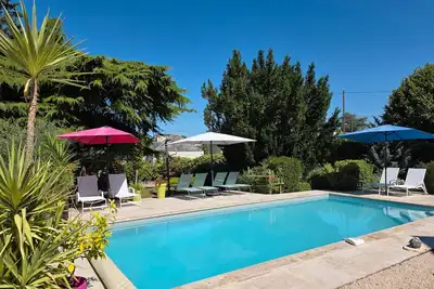 Image de Maison de vacances 'Des Caves' avec piscine partagée, Wi-Fi et climatisation