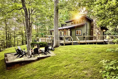 Image de Smoky Mtn Escape, 2 Homes, Epic Views, 7 Acres