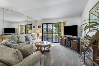 Image de Stylish Condo with Private Pool & & Panoramic View