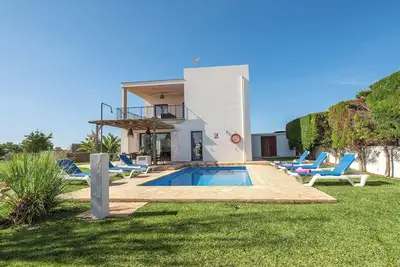 Image de Elegant and modern villa with private pool