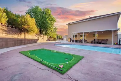 Image de Family Getaway: 4br, Private Pool & Spa, Pickleball & Rv/Atv Parking – Sleeps 10