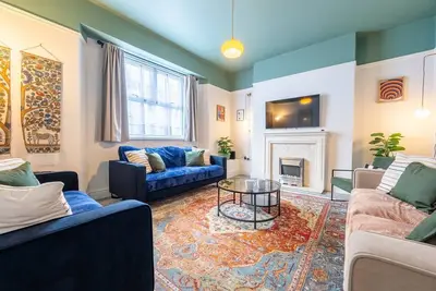 Image de Emerald House by Tŷ Sa