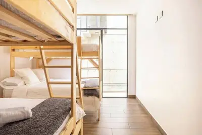 Image de Condesa Gem: Stylish Ph with Private Rooftop & Gym