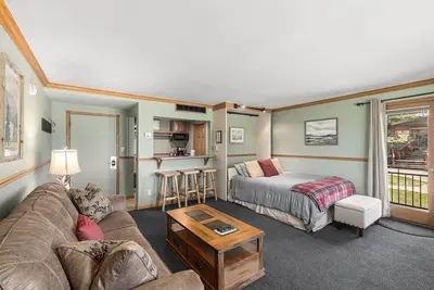 Image de Otsego Ski and Golf Resort Condo