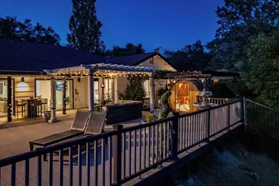 Image de Yosemite Luxe Family Lodge-Sauna-Spa-Theater-Ev-Poker Table-Game Room-Pool table