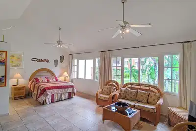Image de Ocean Dream Kite Drive 101 Beachfront Artist Loft