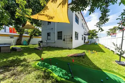 Image de Central Wynwood Fun House W/ Games And Services!