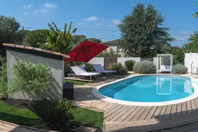Image de Entre Nîmes et Montpellier, villa climatisée 8 personnes avec piscine.