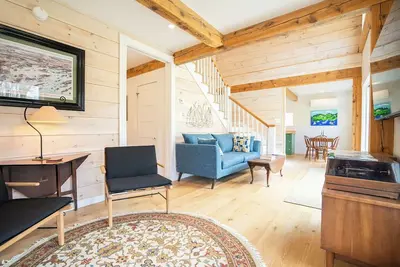 Image de 4-Bedroom, Timber-Framed Island Home, Sleeps 8