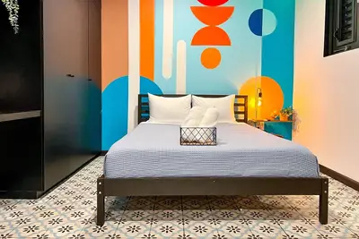Image de 5. 5 Historic Loft w/ Parking near restaurants