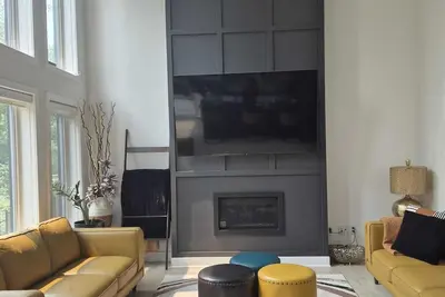 Image de Modern Comfort + Private View. 30 mins to Ottawa downtown and Airport.