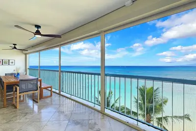 Image de Oceanfront Condo w/Stunning Full Remodel & King Bed - Awaits you & the family!