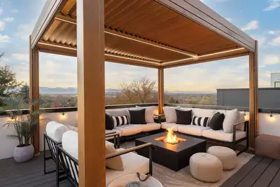 Image de The Vista Haus Luxe Rooftop Near Denver & Red Rocks w/ Mtn Views