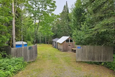 Image de Escape to the Heart of Northern Maine Outdoors: Where Wilderness Meets Comfort