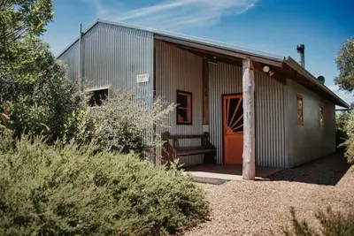 Image de 3 cabins | Group & Family friendly | 7 acres | Nature retreat | Mily Way views