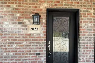 Image de Nice 2-bedroom condo with comfort & amenities all in one.