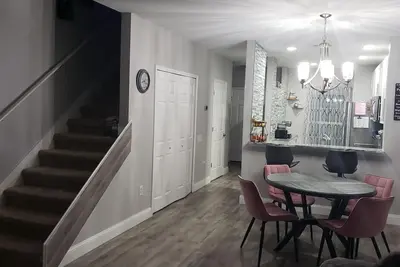 Image de Cozy 2-bedroom townhome in gated community