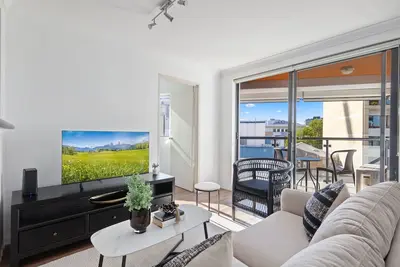 Image de Bright 2-Bed Surry Hills Apartment with Balcony