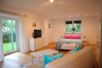 Image de Vacation apartment \"Am Deich\" - cozy, modern & only a few steps to the Wadden Sea