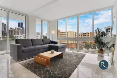 Image de Roami at Sunny Isles | Rooftop Pool | 4 Br #20