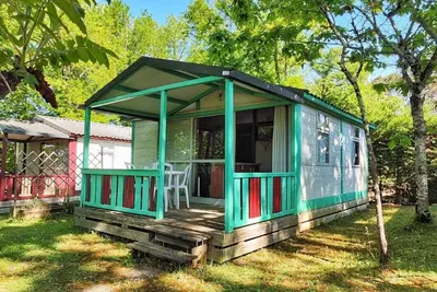 Image de Chalet confortable avec terrasse pour 6 personnes