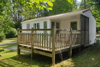 Image de Mobil Home avec Terrasse à La Cassagne