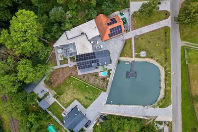 Image de Belle maison de vacances privée avec bain à remous, climatisation, Wifi, Tv, terrasse, parking