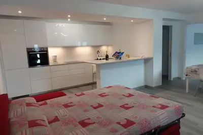 Aurora Lake Apartment