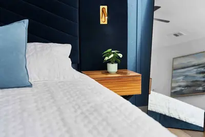 Image de Lavish Escape Steps from Zilker & South Congress