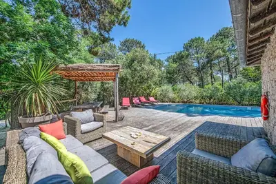 Image de Spacious 6-bedroom house in charming Lège-Cap-Ferret with Ac