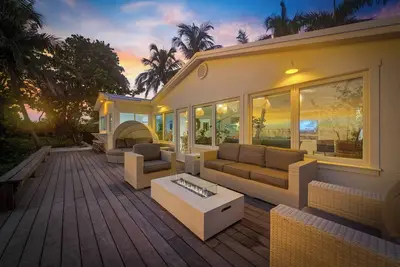 Image de Linefish Coastal Calm / Holmes Beach • Pool • Ocean Views