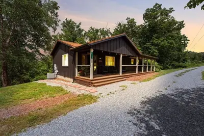 Image de The Ranch House sleeps 7