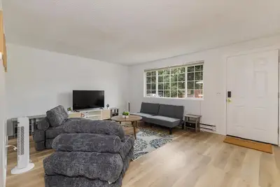 Image de 2 bedroom, 3 bed Lynnwood home - Quiet and Convenient