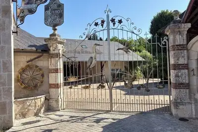 Image de Le Manoir du Moulin, au coeur des châteaux de la Loire, jusqu'à 65 couchages.