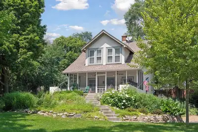 Image de Minnetonka Farmhouse