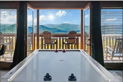 Image de Luxury-8br-Lodge-Game Room-Theater&MountainViews
