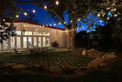 Image de Red Roof Lodge/ hot tub/ 18 beds