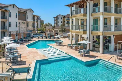 Image de Landing | Spectacular 2bd, Clubhouse, Pool