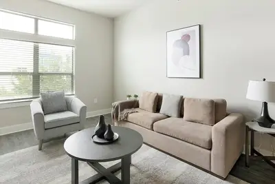 Image de Landing | Stunning 2bd, Gym, Pool