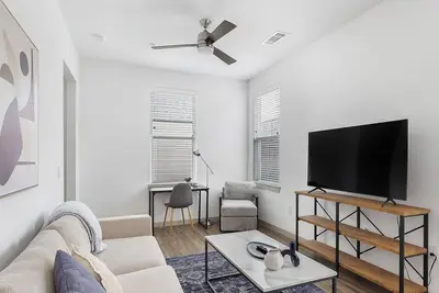 Image de Landing | Modern 2bd, Yoga Studio, Clubhouse