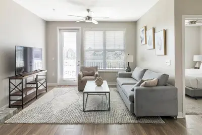 Image de Landing | Stylish 2bd, Pool, Gym