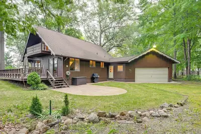 Image de Walk to Beach: Pet-Friendly Caseville Cabin