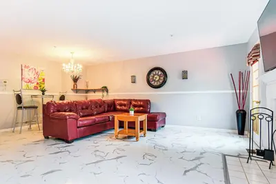 Image de 11 Mi to Dtwn Aberdeen: Spacious Townhome!