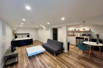 Image de Cozy urban oasis 15 minutes to Manhattan, American Dream & MetLife Stadium